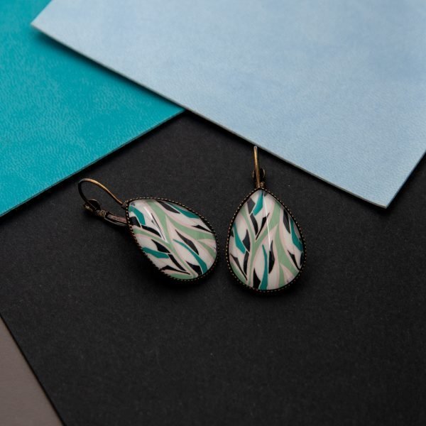 Spring eardrop earrings
